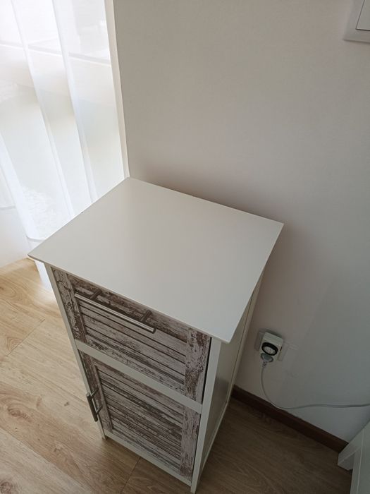 Móvel de WC ou cozinha