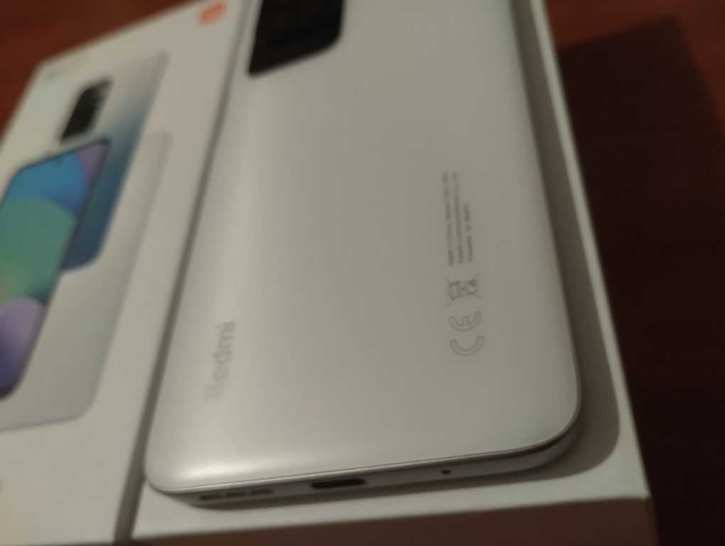 Redmi 10 в ідеальному стані!!!