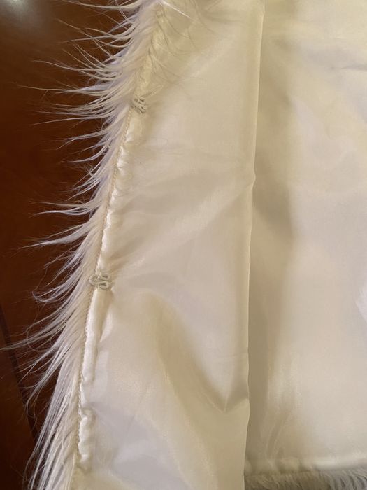 Безрукавка, жилетка жіноча зі штучного хутра