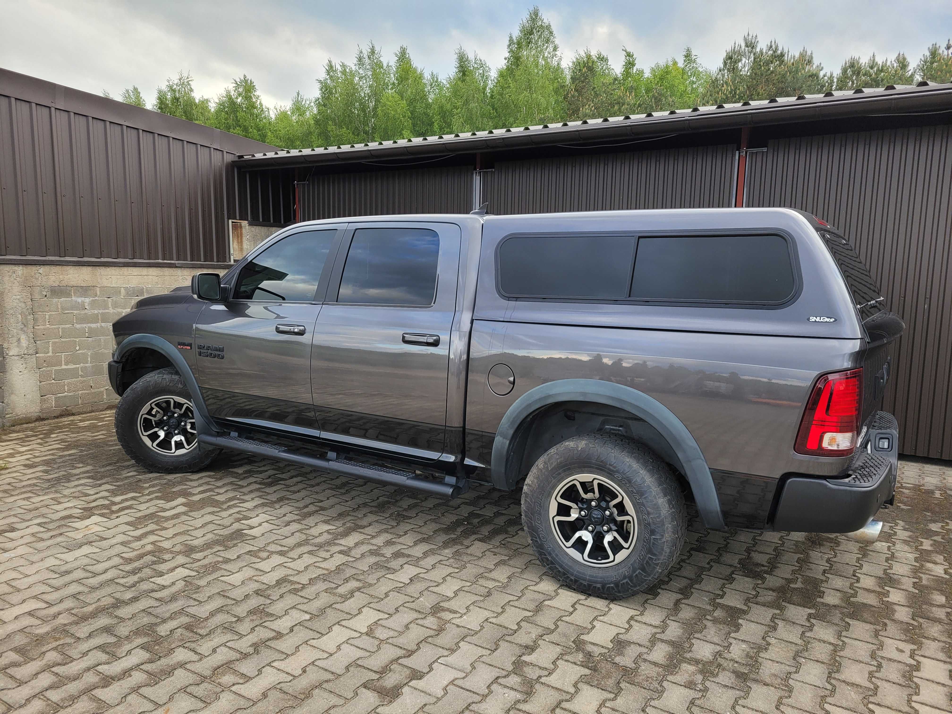 Ram 1500 Rebel 2017 5.7 HEMI 4x4 zabudowa paki