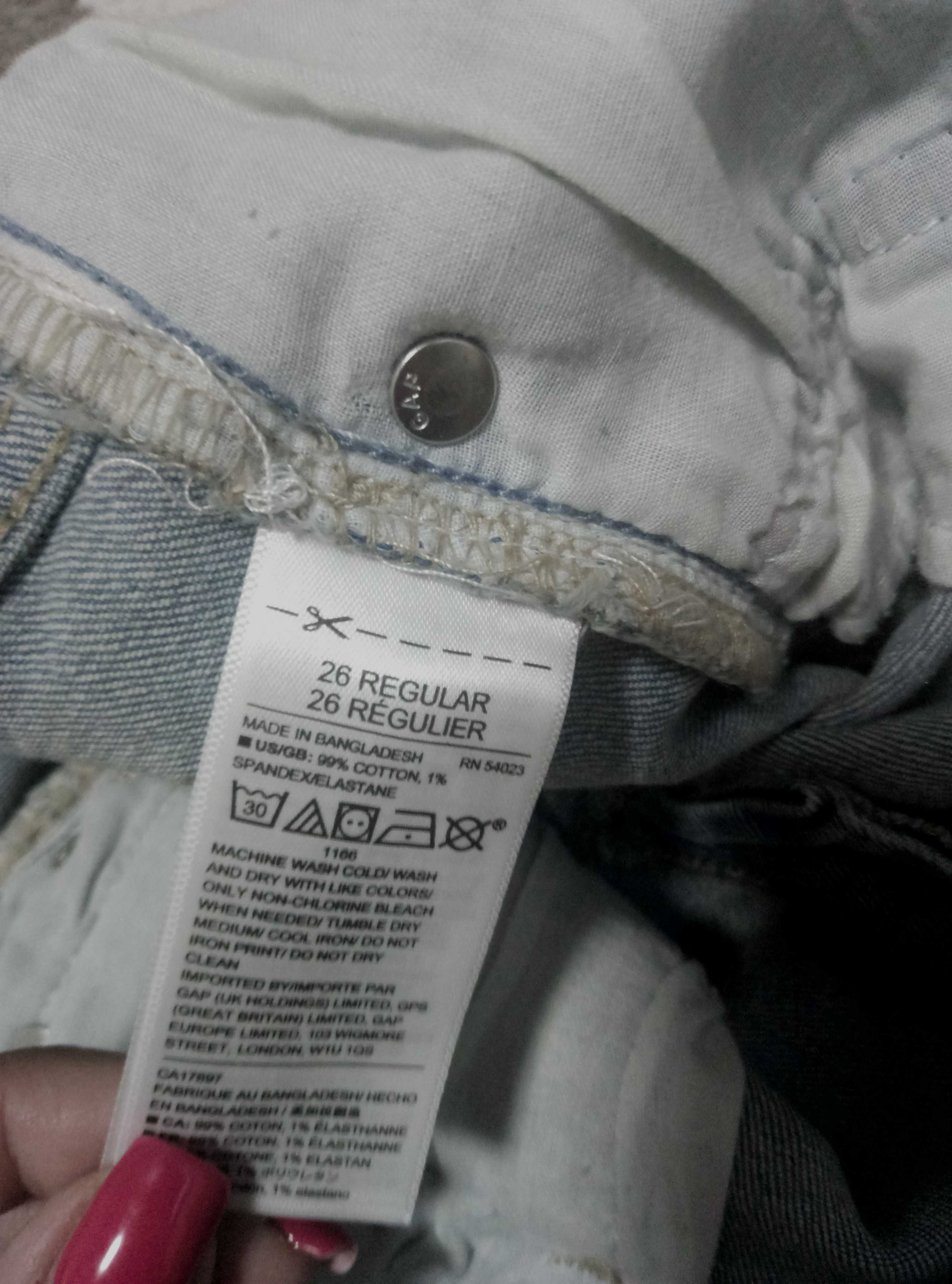 Женские джинсы Gap Mid Rise Girlfriend Jeans, 26 размер.