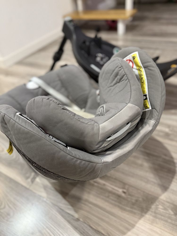 Cybex Sirona Z i-Size + baza – fotelik obrotowy, dobry stan