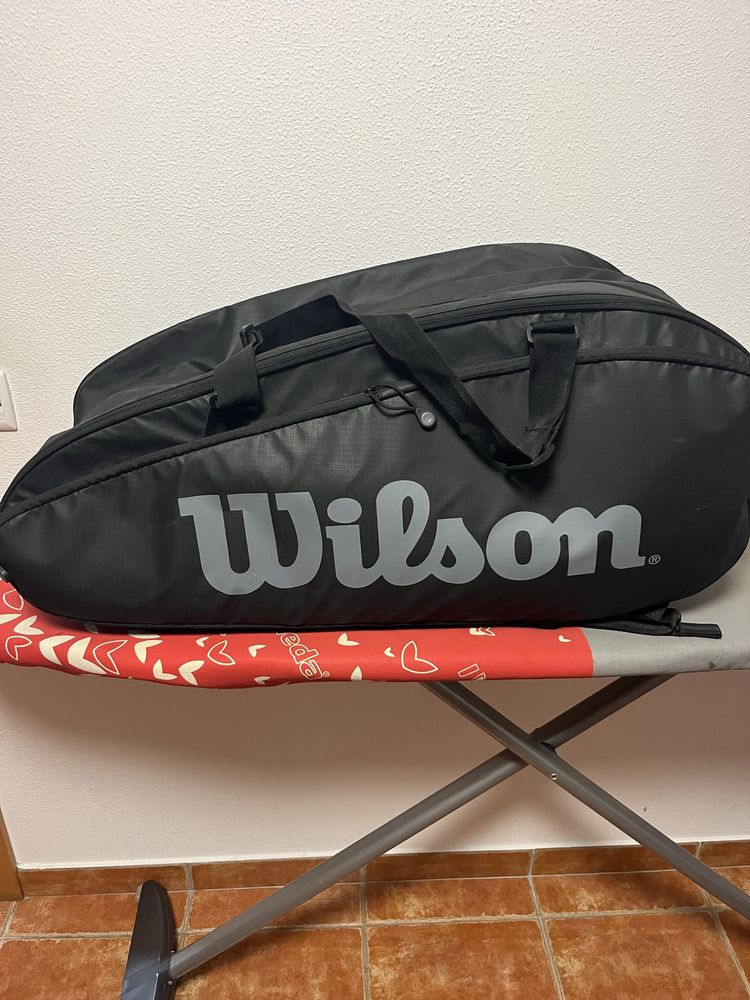 Bolsa wilson  nova para varias raquetes e acessorios