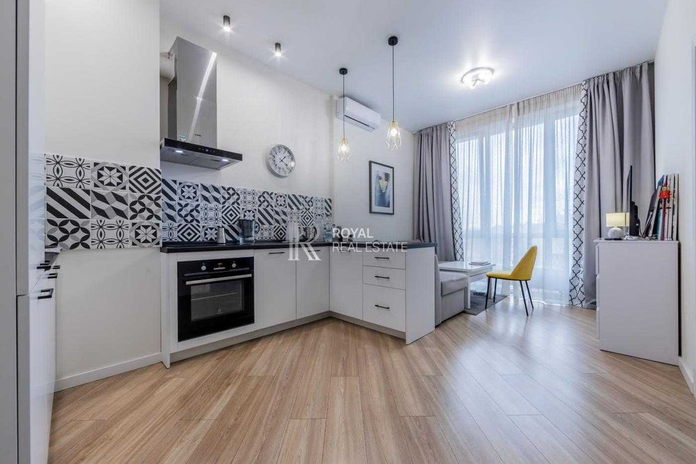 Продаж  Квартира вул. Бульварно-Кудрявська, Центр, Київ