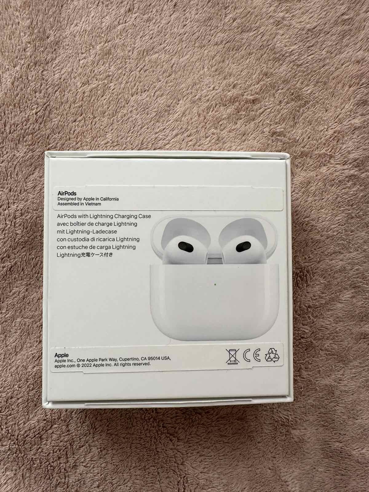 Навушники Apple AirPods with Lightning Charging Case 2022 (3-го поколі