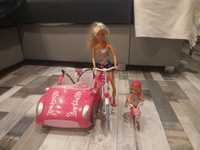 Samochód i lalki z rowerami