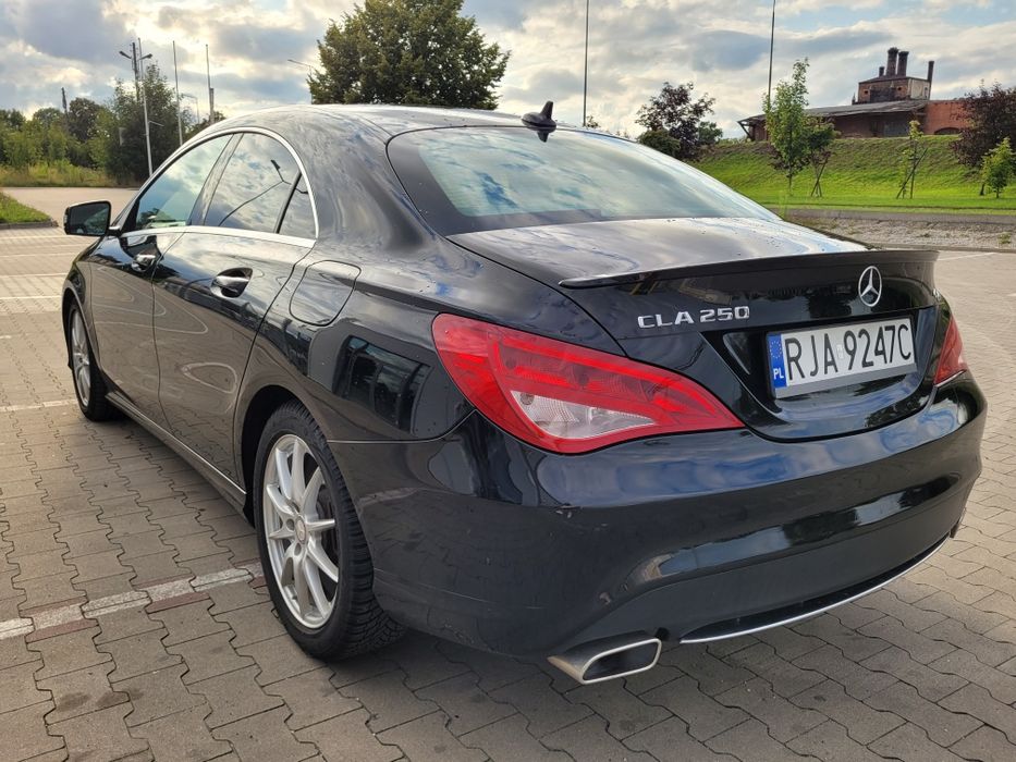 Mercedes  CLA 250 4matic C117 211Km