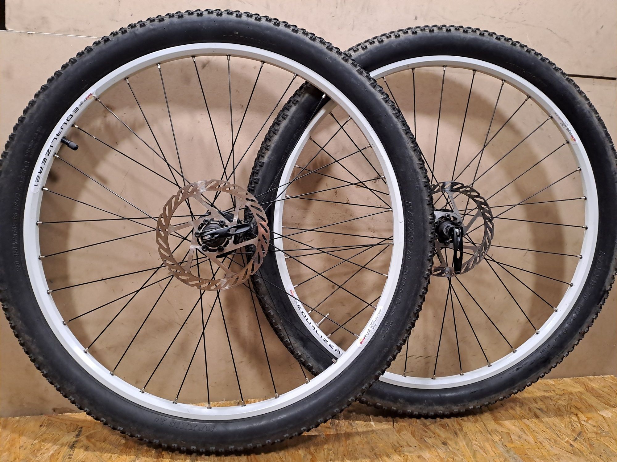 Koła SunRingle Equalizer 21 Shimano Deore XT Commencal  mavic
