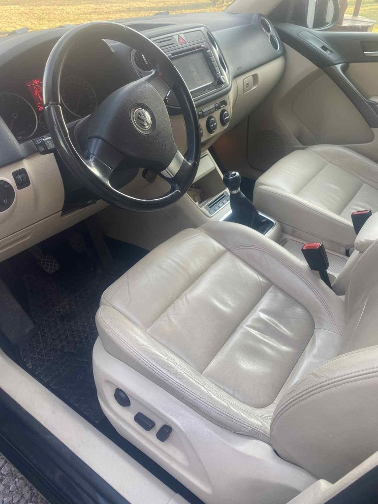 Volkswagen Tiguan 2.0 TDI 4x4 Navi, skóry