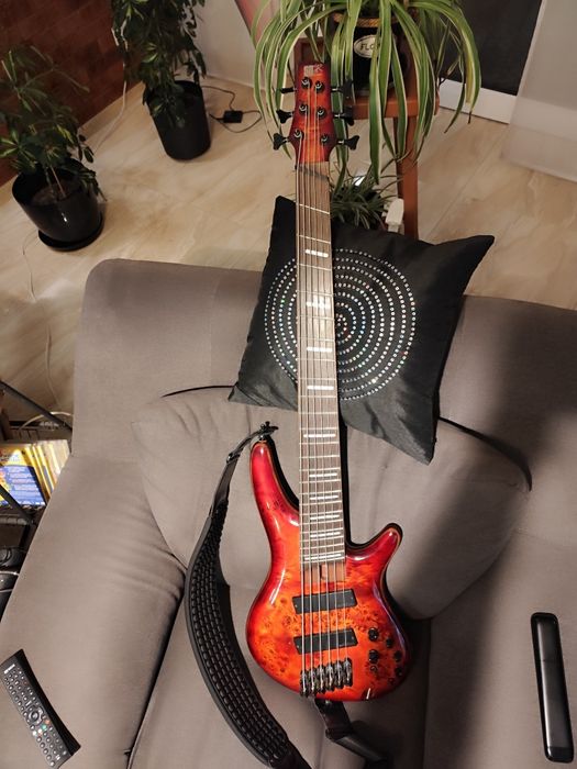 Ibanez srms806 świetna multiskala, możliwa zamiana na 5 lub 4 struny