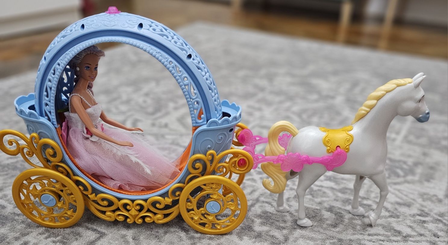 Carruagem e Cavalo da Barbie Cinderela Original da Hasbro