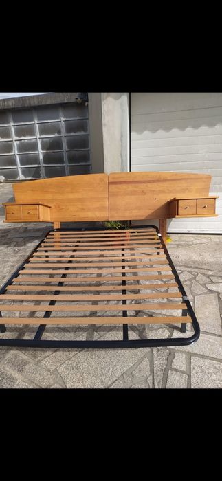 Cabeceira de cama com estrado
