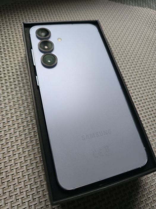 Samsung S25 12/512Gb Srebrny