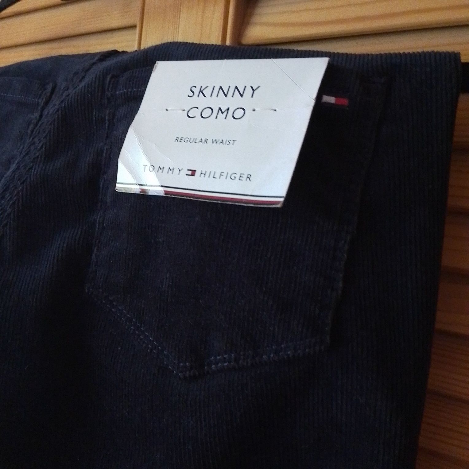NOWE Tommy Hilfiger spodnie