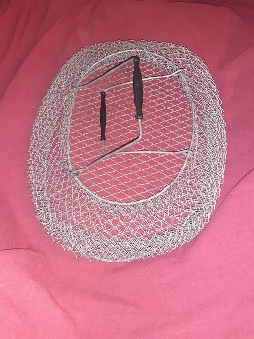 Ловушка для рыбы также известная как садок бубу или верша авоська