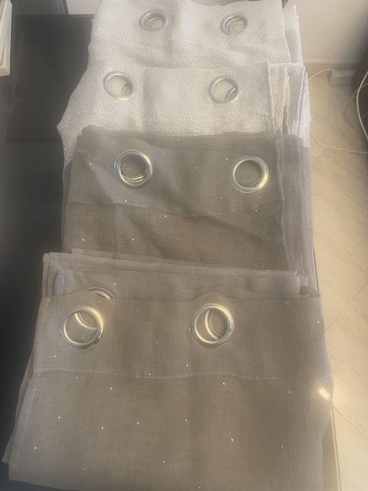 2 conjuntos de cortinados