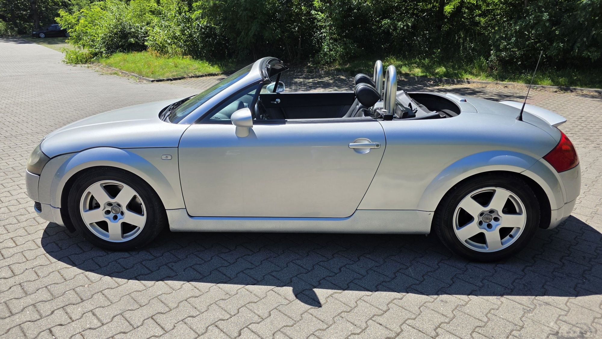 Audi TT 1.8T Cabrio 2000 r.