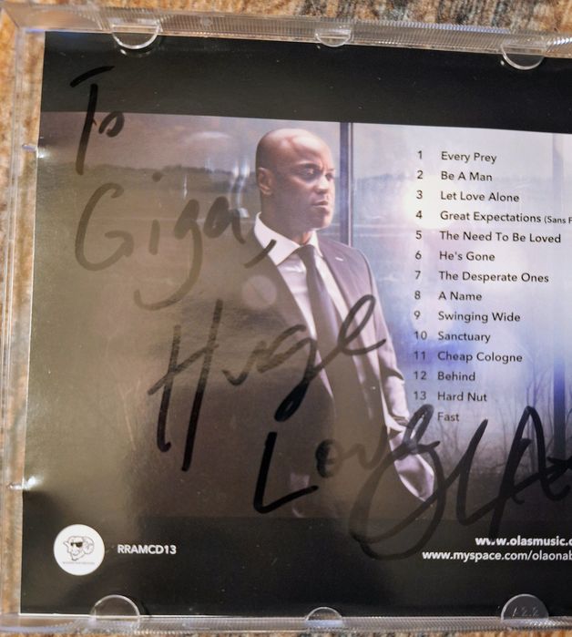 Ola Onabule "Seven Shades Darker" z dedykacją