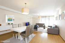 Apartamento T4 para venda