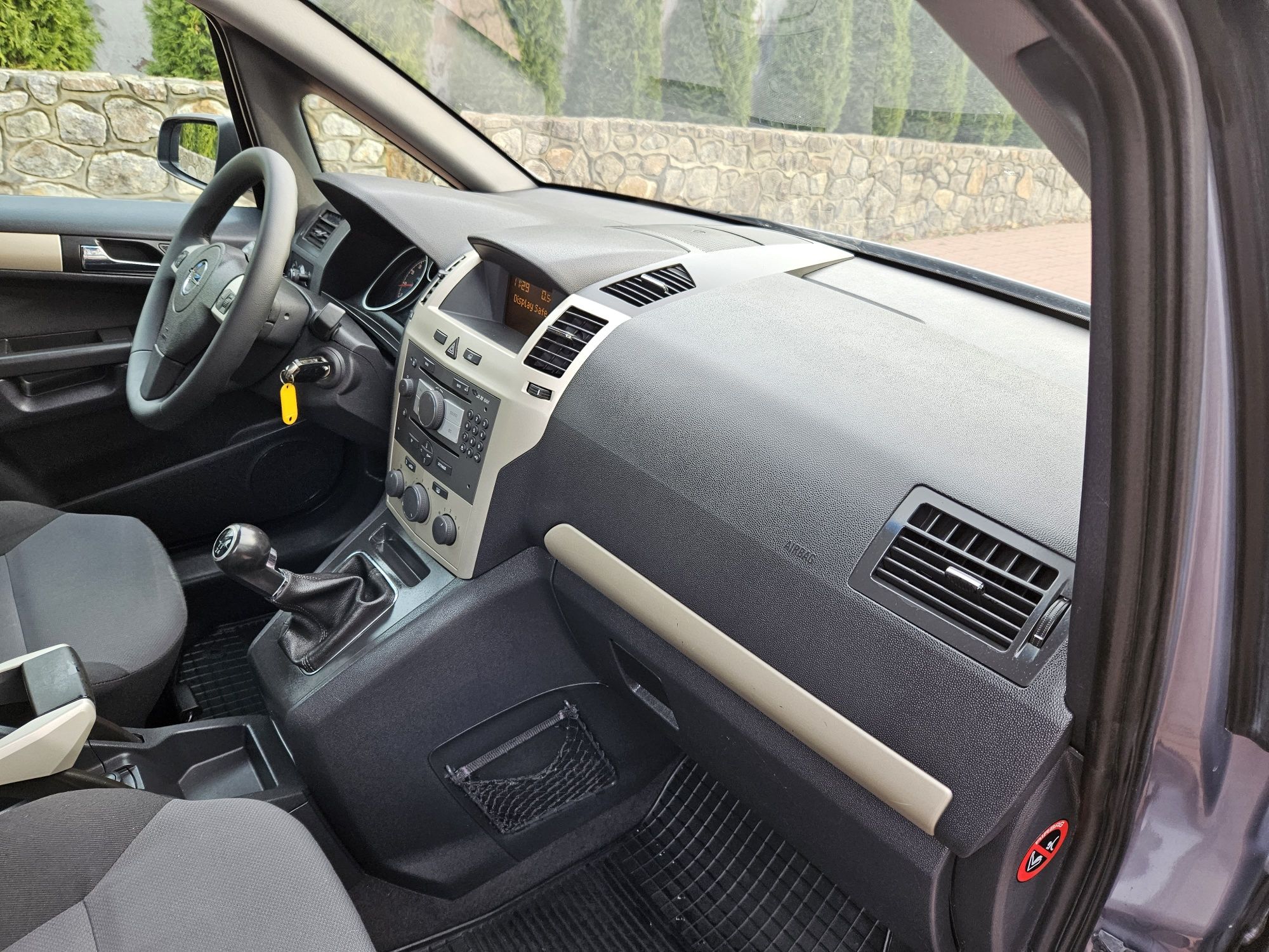 Opel Zafira B 1.8 mpi бензин 2008 7місць СВІЖА