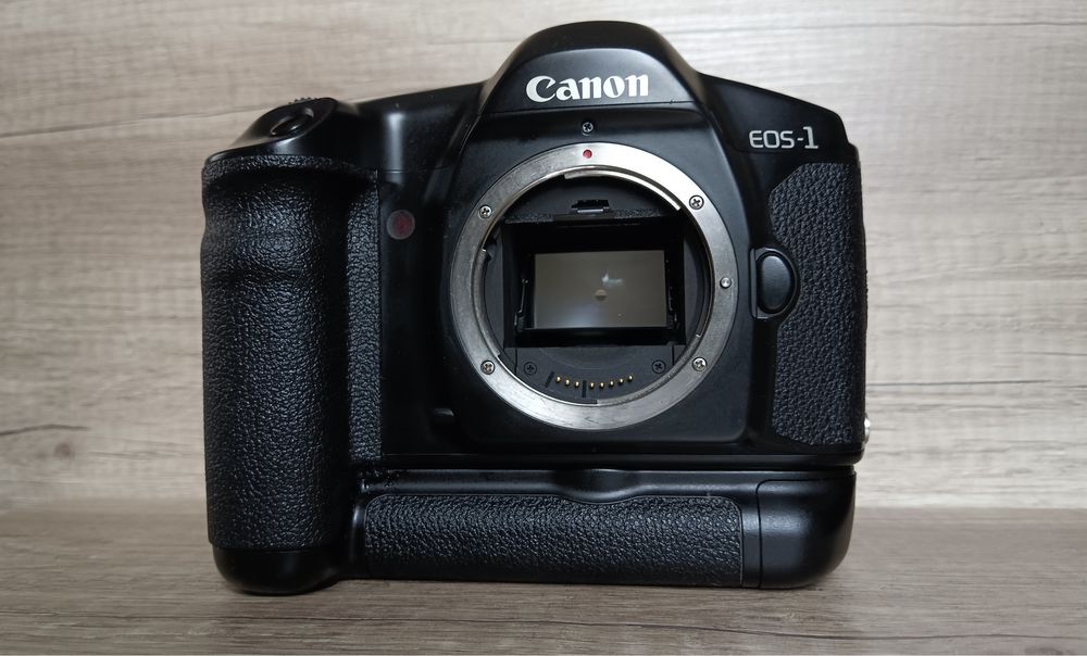 Canon EOS-1 HS, Canon BP-E1 плівкова камера