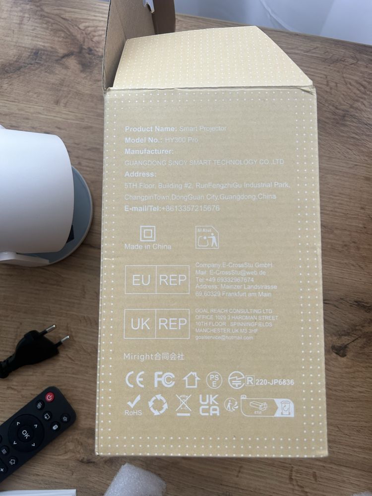 Домашній проектор 4К Android з Wifi та Bluetooth HY300 Pro HD