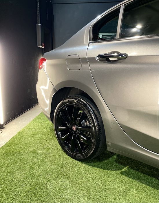 Fiat Tipo 1.6 120cv 2018 (IVA Dedutivel!)
