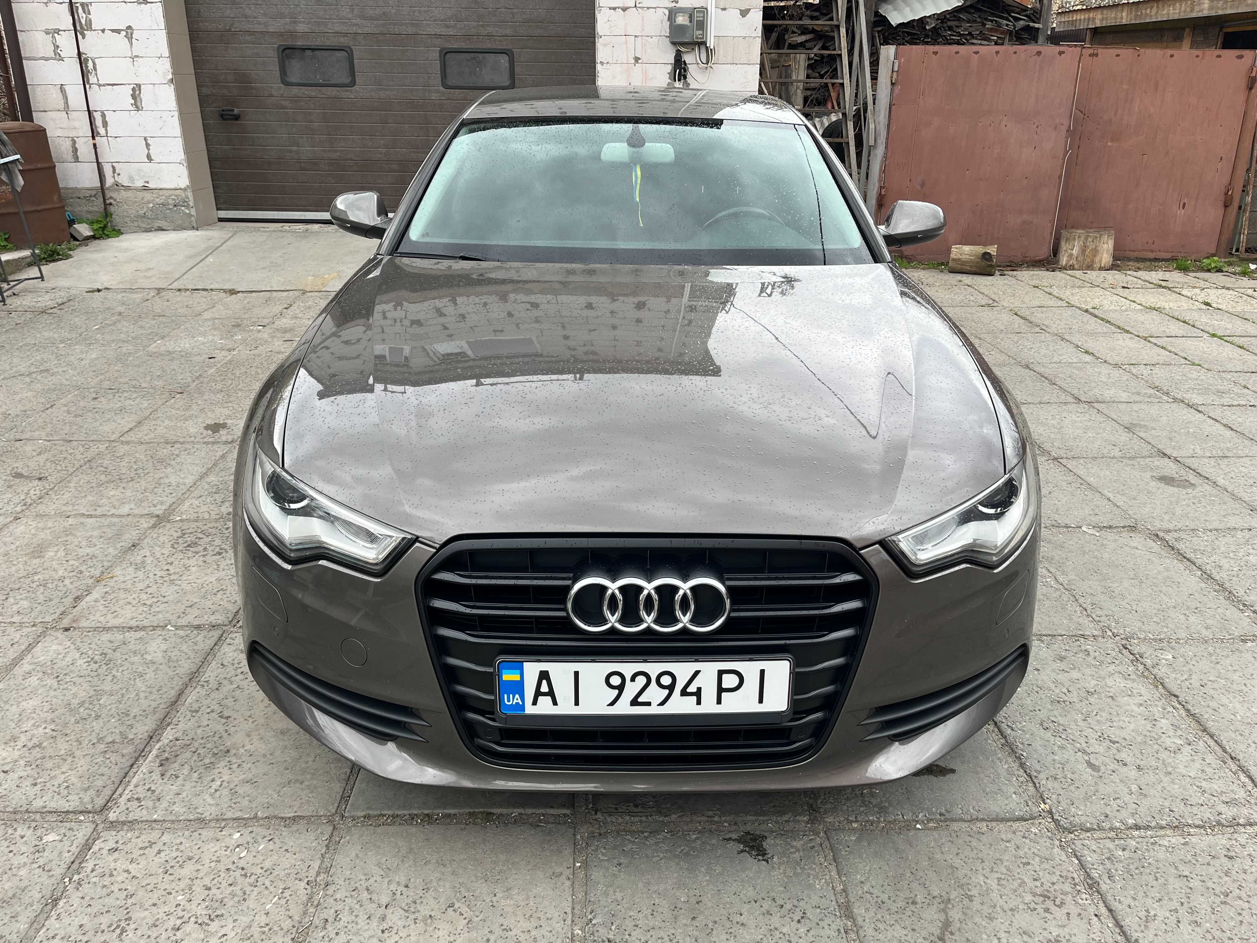 AUDI A6 2012 року