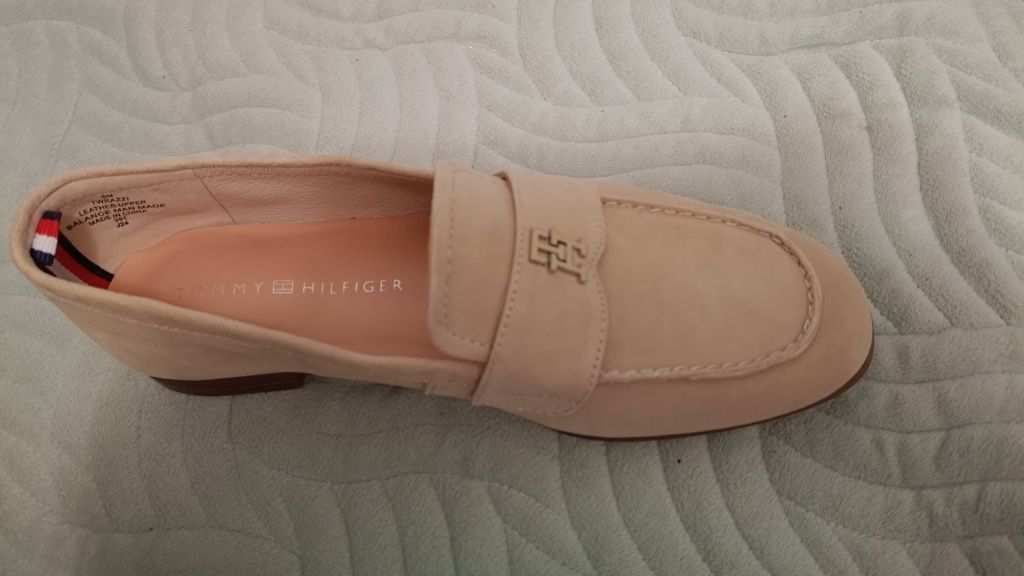 Нові оригінальні замшеві лофери Tommy Hilfiger 36 розмір