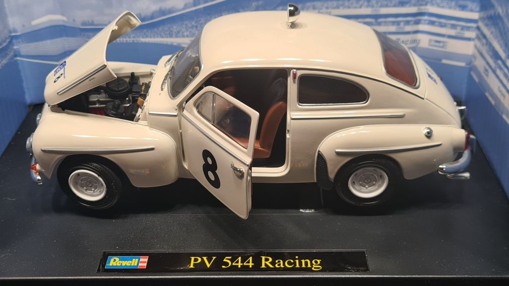 Unikat Volvo PV 544 Racing Revell 1 18