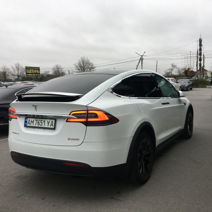 Tesla Model X 2018 p100d