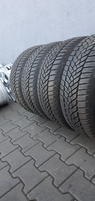 215/55/17 Fulda Kristall