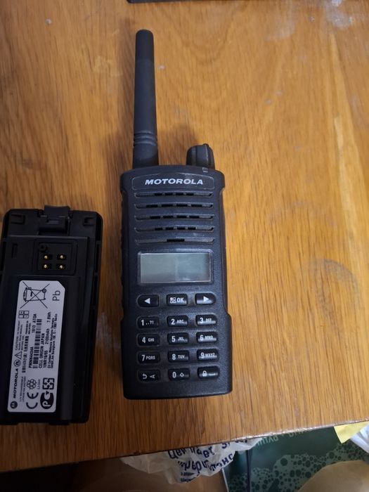Портативная радиостанция Motorola XT665D