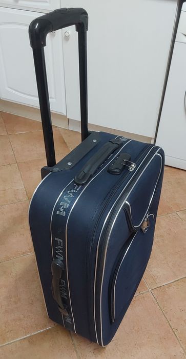 MALA VIAGEM PORÃO COM CADEADO CÓDIGO. Casa,Viagens,Mudanças.Arrumação.