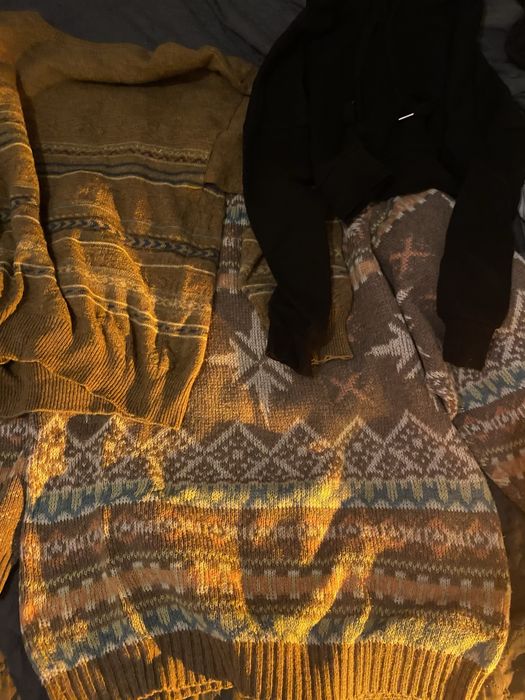 camisolas de lã vintage e sweats