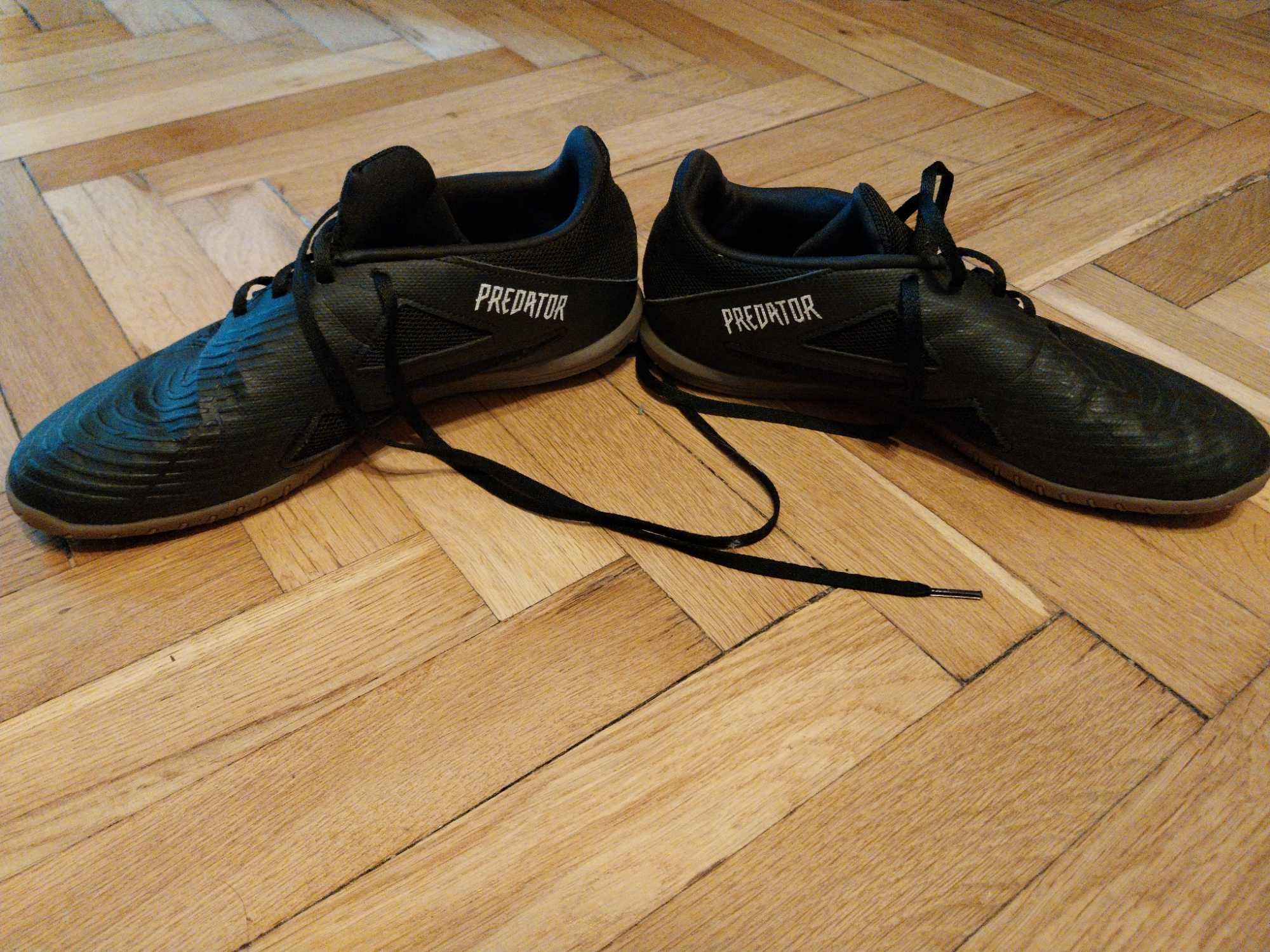 Buty Adidas US 10 1/2, UK 10, FR 44 2/3