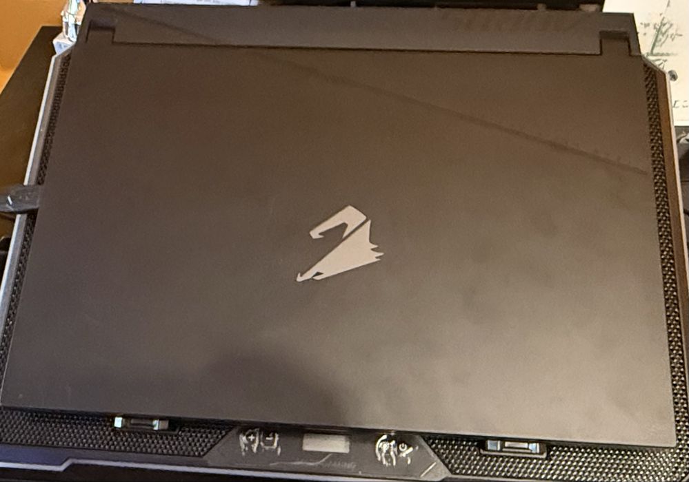 Portatil Aorus I7 13GEN/ RTX4060/ Ram DDR5