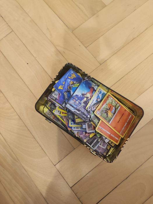 Karty pokemon 150+