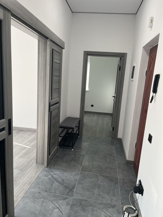 Продаж 2к на Івасюка (ринок, СШ #2, центр)!