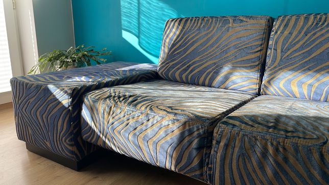 sofa nierozkładana firmy livingroom, zebra design