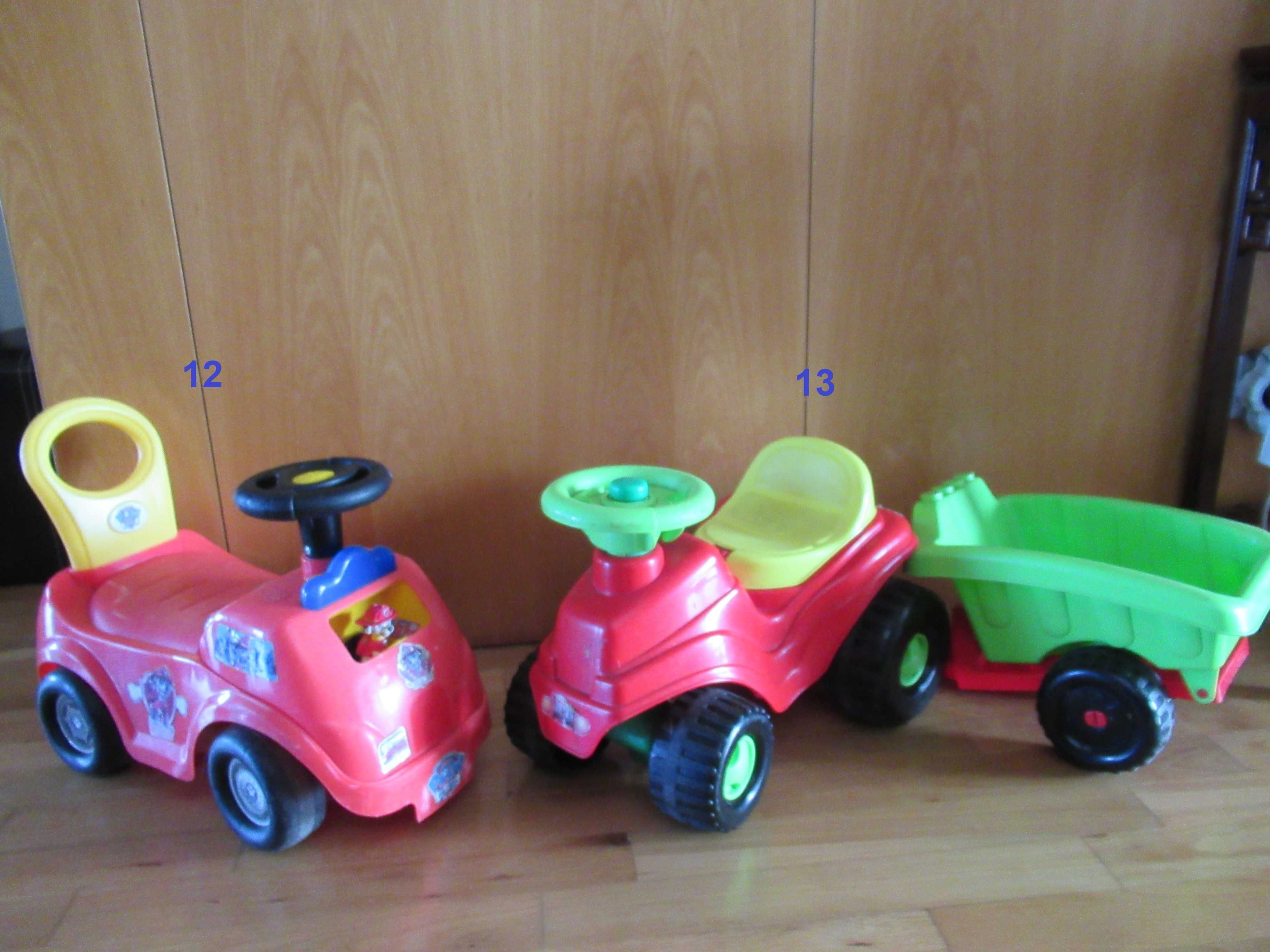 Brinquedos marca Chicco e outras marcas