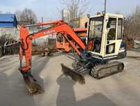 | Minikoparka Kubota | niskie motogodziny | 3 łyżki + młot |