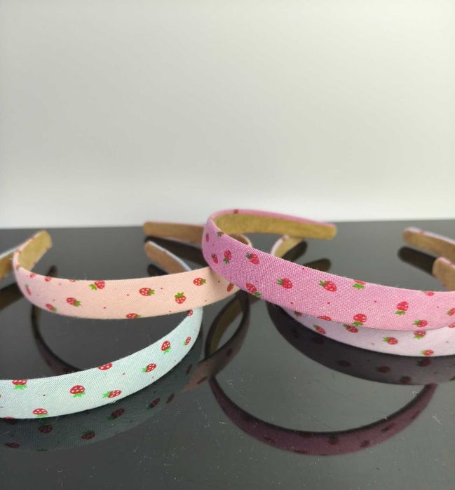 Komplet dla dziewczynki 4 opaski nowe truskawki róż niebieski