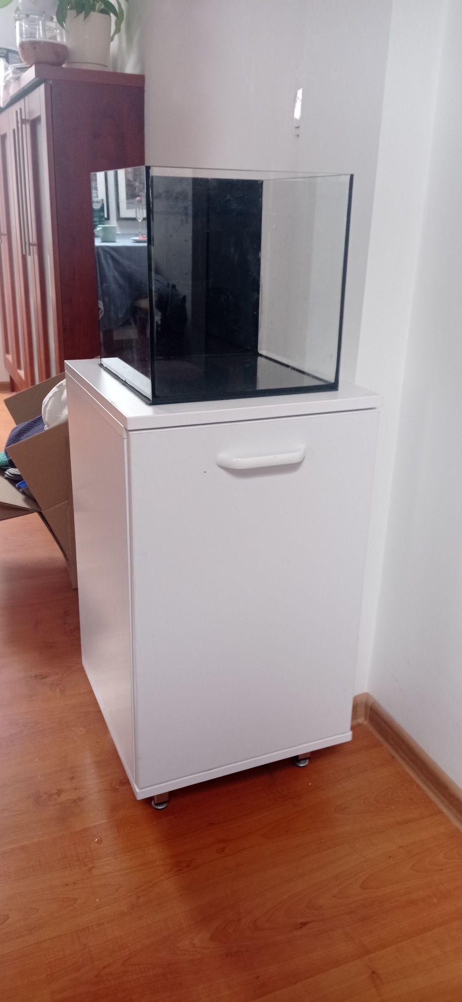 Akwarium 30x30x30 z szafką i osprzętem!