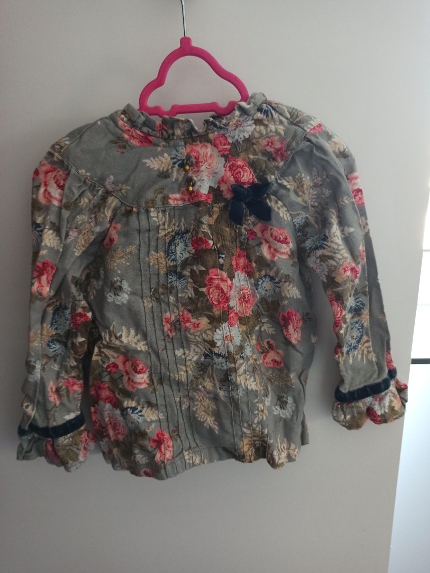 Blusa com padrão floral de marca Lanidor