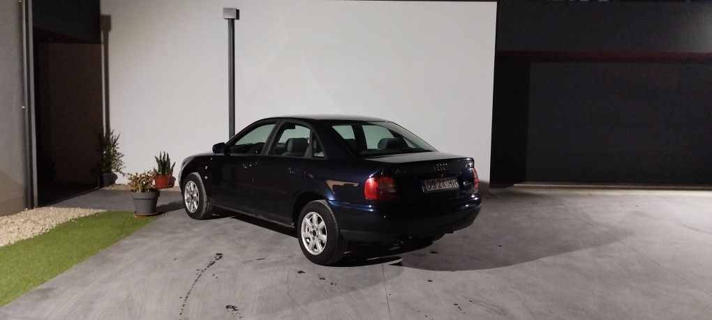 Audi A4 1.9tdi 90cv