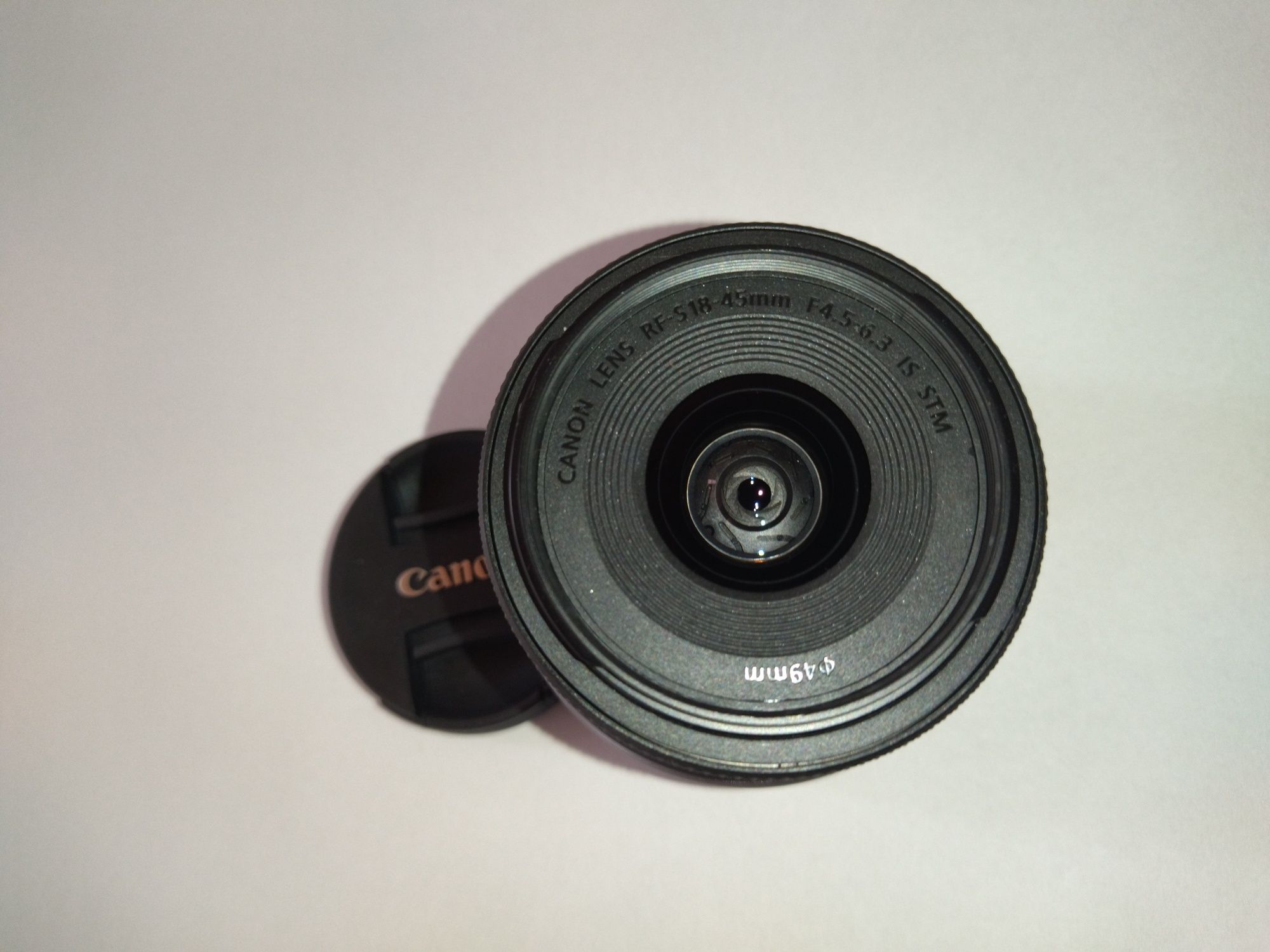 Canon RF-s 18-45