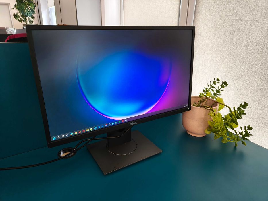 Monitor LED IPS Dell P2317H 23" 1920x1080 FullHD HDMI DVI DPort rysy