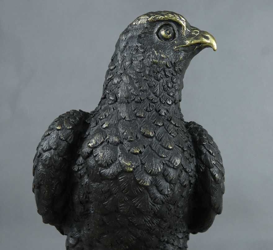 Figura ORZEŁ sokół BRĄZ marmur RZEŹBA sygnowana A. Thorburn 3,7 kg