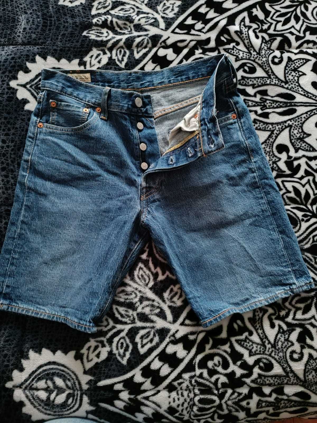 Calções Levi's usados 3 vezes